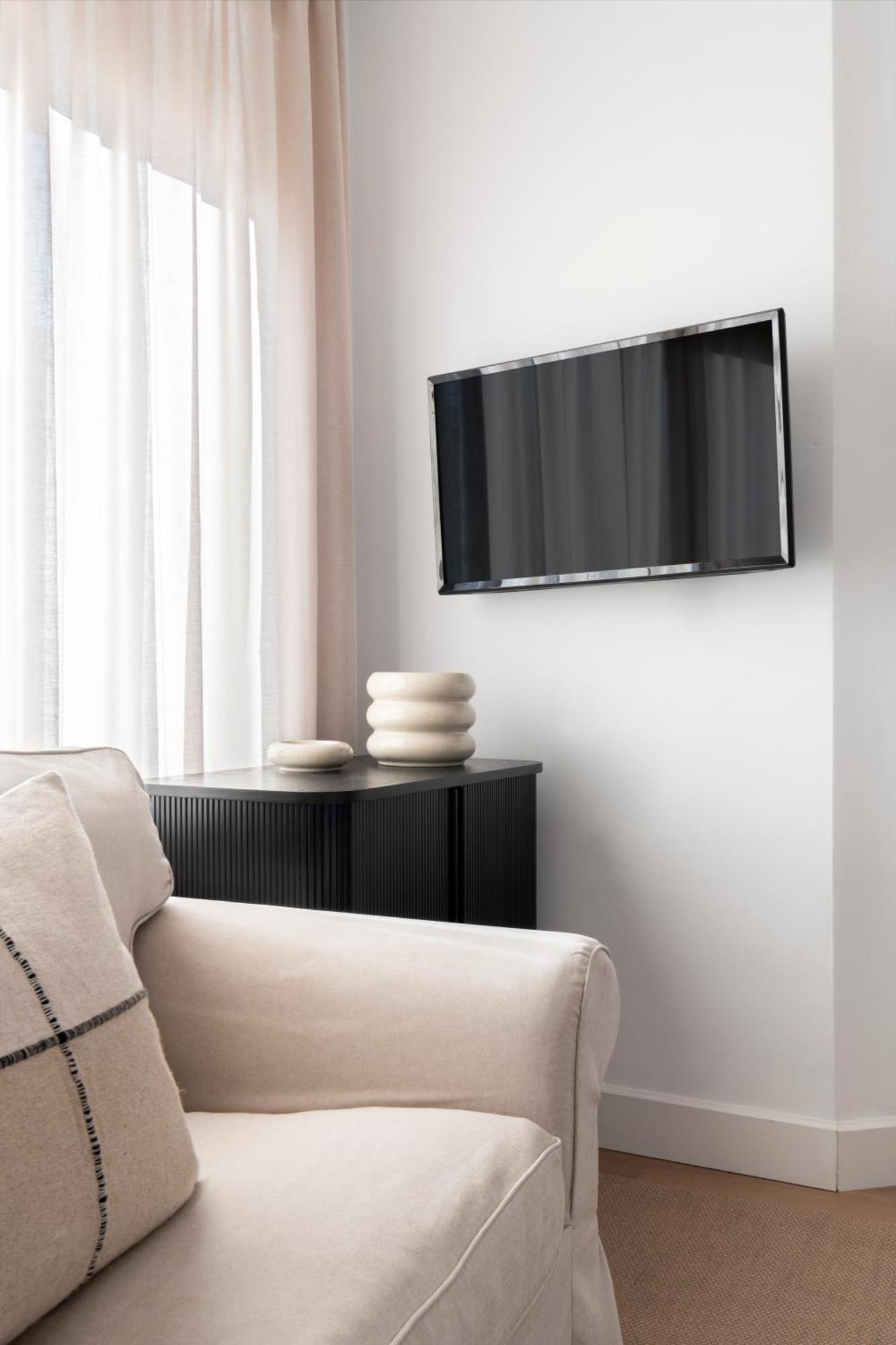 Salado Suites Apartments Севилья Экстерьер фото
